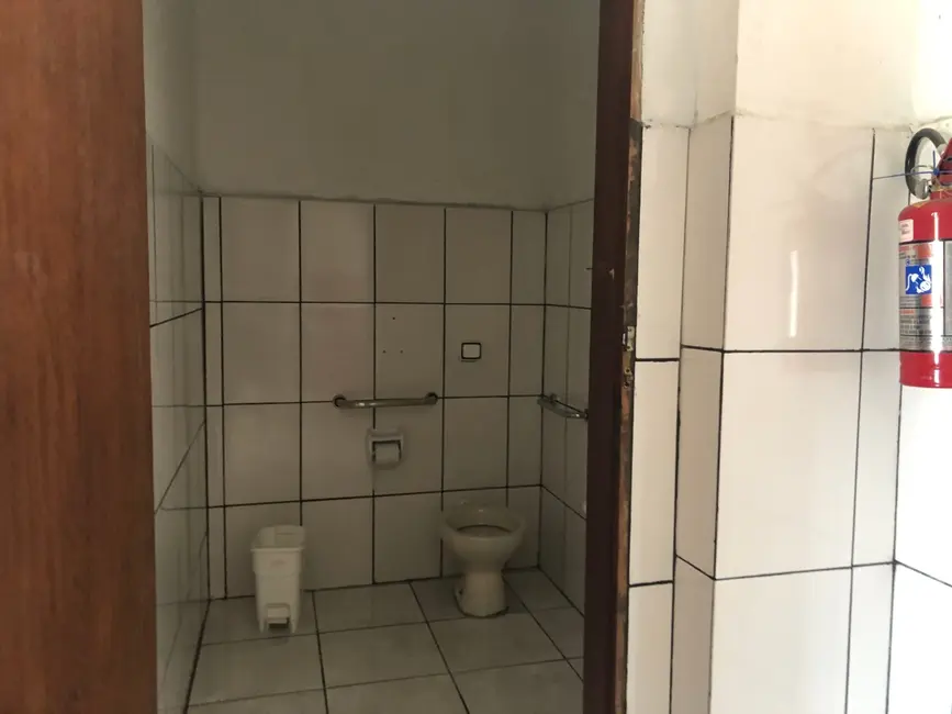 Foto 2 de Sala Comercial com 3 quartos à venda, 191m2 em Residencial e Comercial Cidade Jardim, Pindamonhangaba - SP