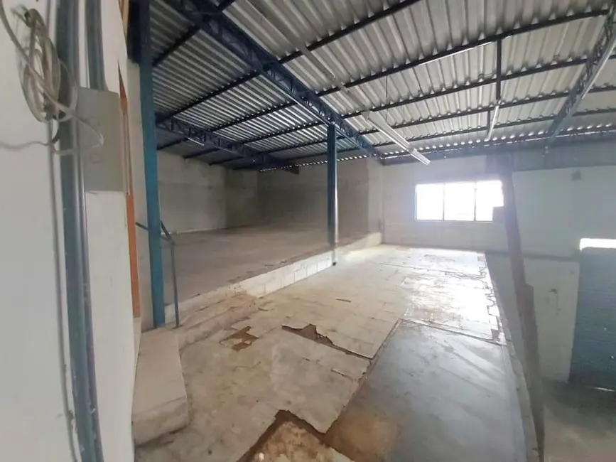 Sala Comercial para alugar, 600m2 em Jardim Maria Augusta, Taubate - SP - imagem 9 Foto 9 de Sala Comercial para alugar, 600m2 em Jardim Maria Augusta, Taubate - SP