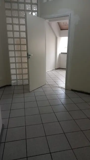 Foto 8 de Sala Comercial à venda e para alugar, 37m2 em Centro, Pindamonhangaba - SP