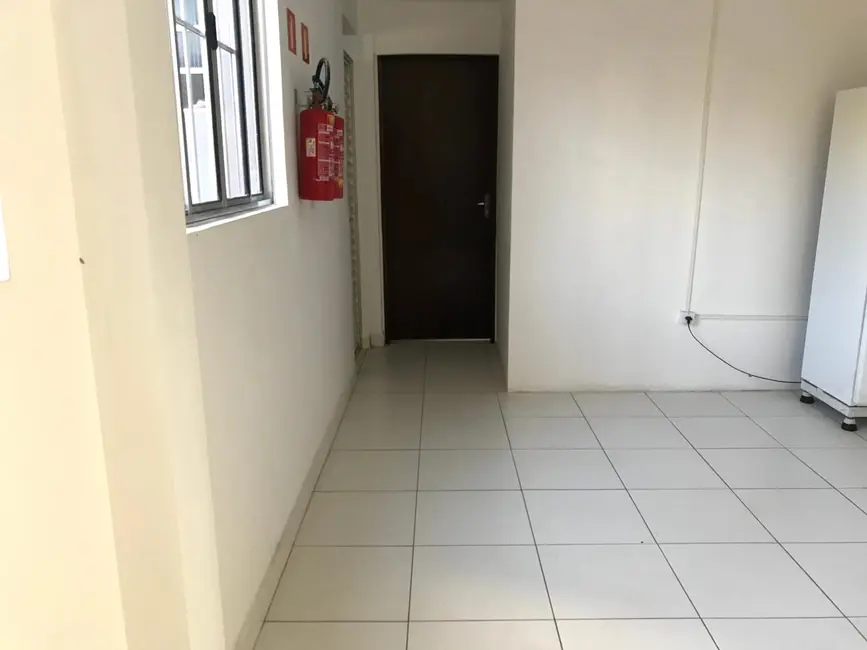 Foto 1 de Sala Comercial à venda e para alugar em Centro, Pindamonhangaba - SP