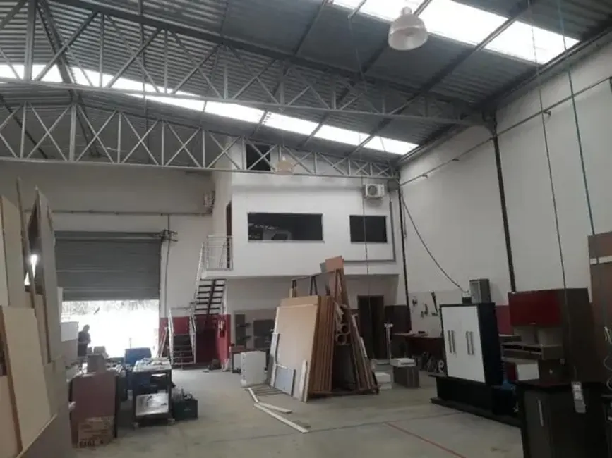 Armazém / Galpão à venda, 1000m2 em Jardim Princesa, Pindamonhangaba - SP - imagem 1 Foto 1 de Armazém / Galpão à venda, 1000m2 em Jardim Princesa, Pindamonhangaba - SP