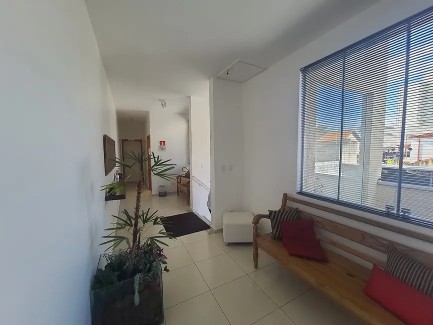 Foto 4 de Sala Comercial para alugar, 30m2 em Centro, Taubate - SP