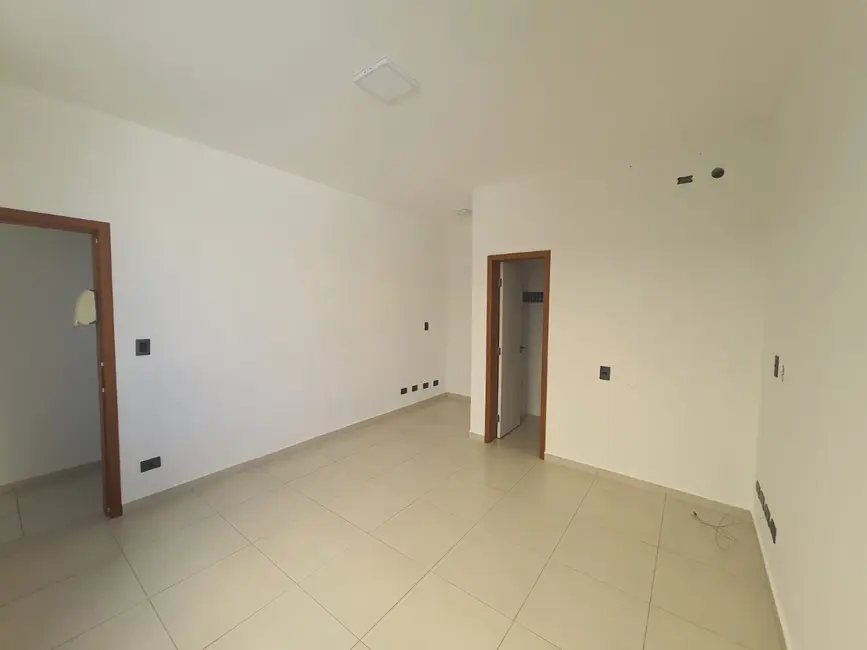 Foto 2 de Sala Comercial para alugar, 30m2 em Centro, Taubate - SP