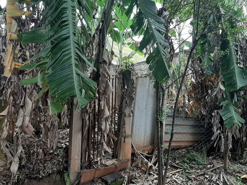 Casa com 3 quartos à venda, 373m2 em Aparecida - SP - imagem 2 Foto 2 de Casa com 3 quartos à venda, 373m2 em Aparecida - SP