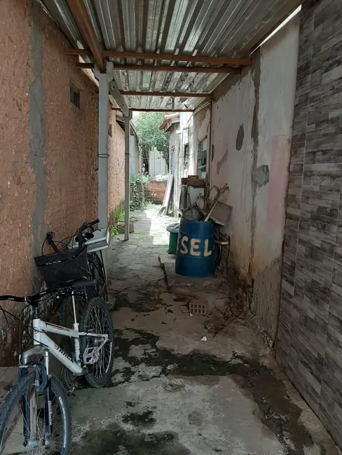 Casa com 3 quartos à venda, 373m2 em Aparecida - SP - imagem 3 Foto 3 de Casa com 3 quartos à venda, 373m2 em Aparecida - SP