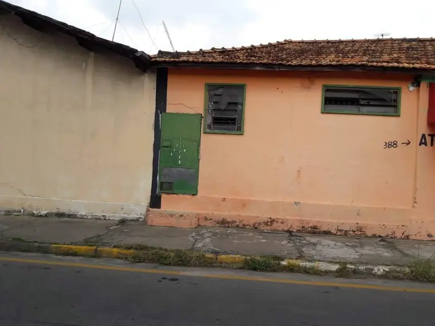 Foto 6 de Casa à venda, 900m2 em Pindamonhangaba - SP