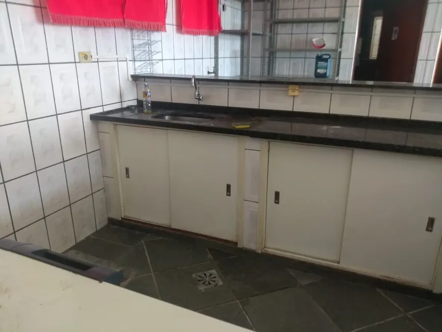 Foto 1 de Loja para alugar, 70m2 em Pindamonhangaba - SP