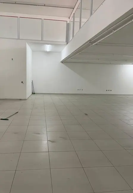 Foto 1 de Sala Comercial para alugar, 1460m2 em Centro, Pindamonhangaba - SP