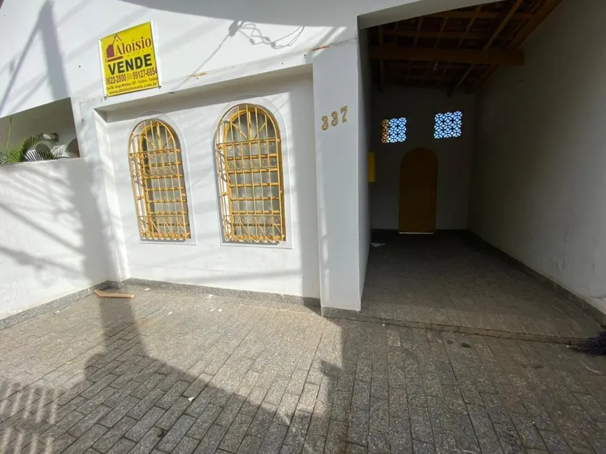 Foto 6 de Casa com 2 quartos à venda, 352m2 em Centro, Taubate - SP