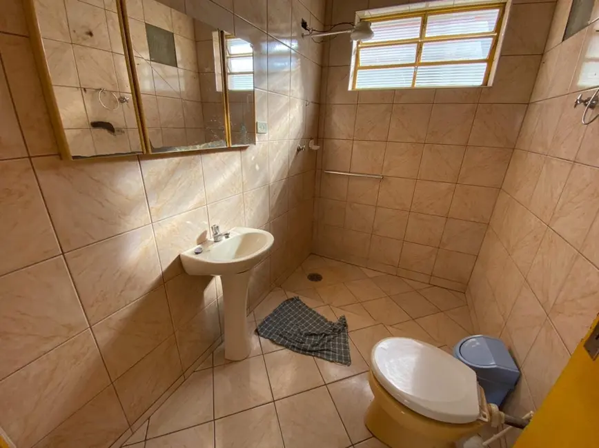 Foto 4 de Casa com 2 quartos à venda, 352m2 em Centro, Taubate - SP