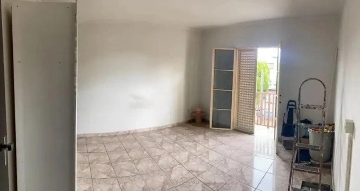 Foto 1 de Casa à venda, 300m2 em Parque Senhor do Bonfim, Taubate - SP