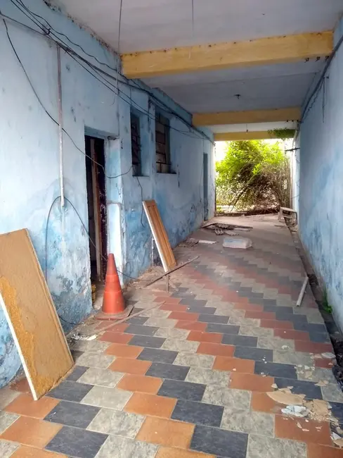 Sala Comercial com 15 quartos à venda, 550m2 em Aparecida - SP - imagem 4 Foto 4 de Sala Comercial com 15 quartos à venda, 550m2 em Aparecida - SP