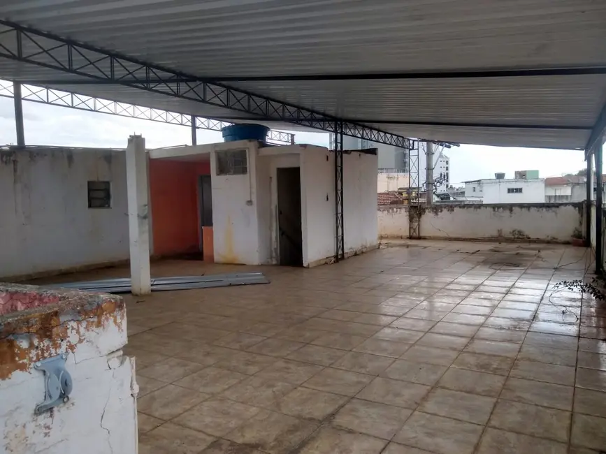 Sala Comercial com 15 quartos à venda, 550m2 em Aparecida - SP - imagem 2 Foto 2 de Sala Comercial com 15 quartos à venda, 550m2 em Aparecida - SP