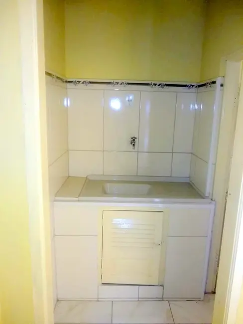 Sala Comercial para alugar, 40m2 em Centro, Guaratingueta - SP - imagem 5 Foto 5 de Sala Comercial para alugar, 40m2 em Centro, Guaratingueta - SP