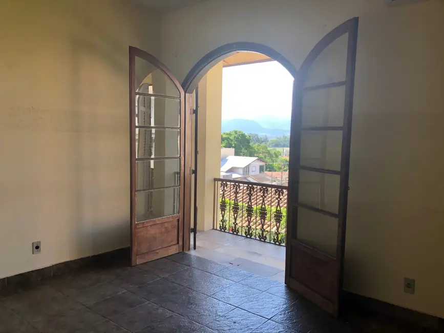 Foto 2 de Casa com 4 quartos à venda, 462m2 em Jardim Boa Vista, Pindamonhangaba - SP