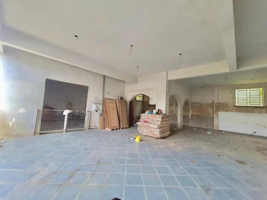 Foto 9 de Sala Comercial à venda, 555m2 em Areão, Taubate - SP