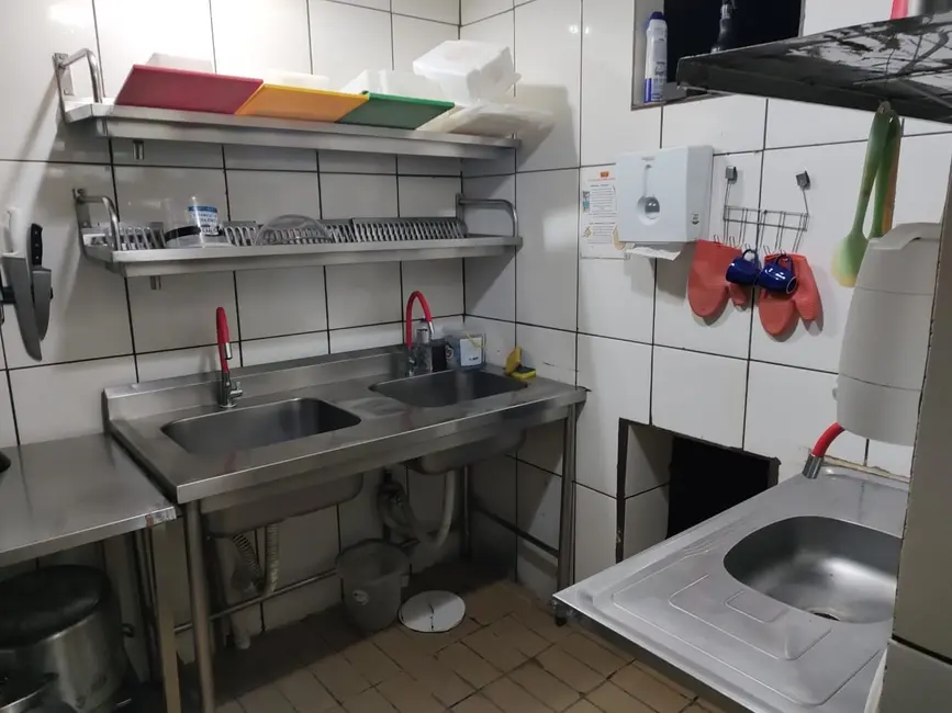 Sala Comercial à venda, 50m2 em Jardim Residencial Doutor Lessa, Pindamonhangaba - SP - imagem 3 Foto 3 de Sala Comercial à venda, 50m2 em Jardim Residencial Doutor Lessa, Pindamonhangaba - SP