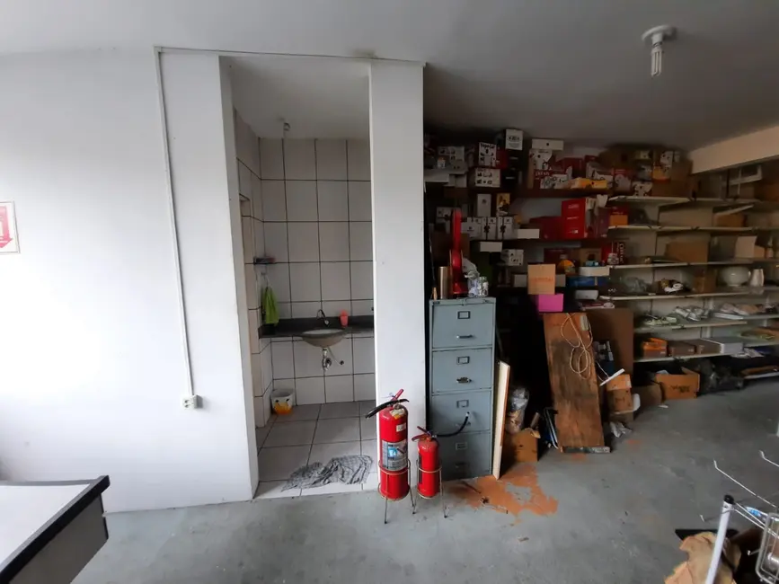 Foto 4 de Sala Comercial para alugar, 253m2 em Centro, Pindamonhangaba - SP