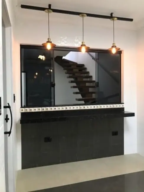 Sala Comercial com 6 quartos à venda, 610m2 em Bosque da Saúde, Taubate - SP - imagem 4 Foto 4 de Sala Comercial com 6 quartos à venda, 610m2 em Bosque da Saúde, Taubate - SP