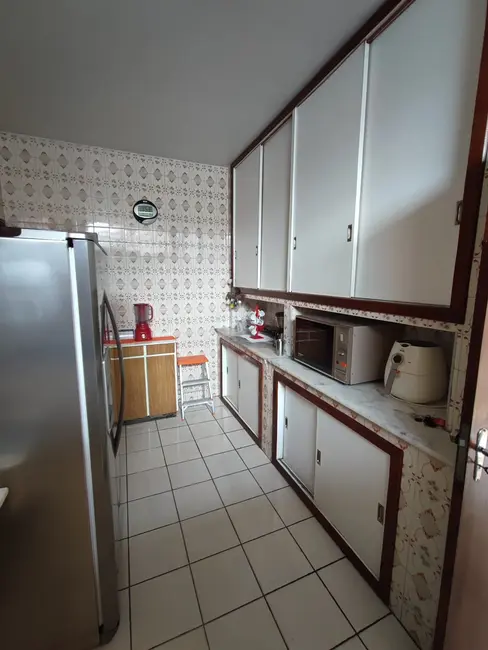 Casa com 4 quartos à venda, 400m2 em São Benedito, Pindamonhangaba - SP - imagem 8 Foto 8 de Casa com 4 quartos à venda, 400m2 em São Benedito, Pindamonhangaba - SP