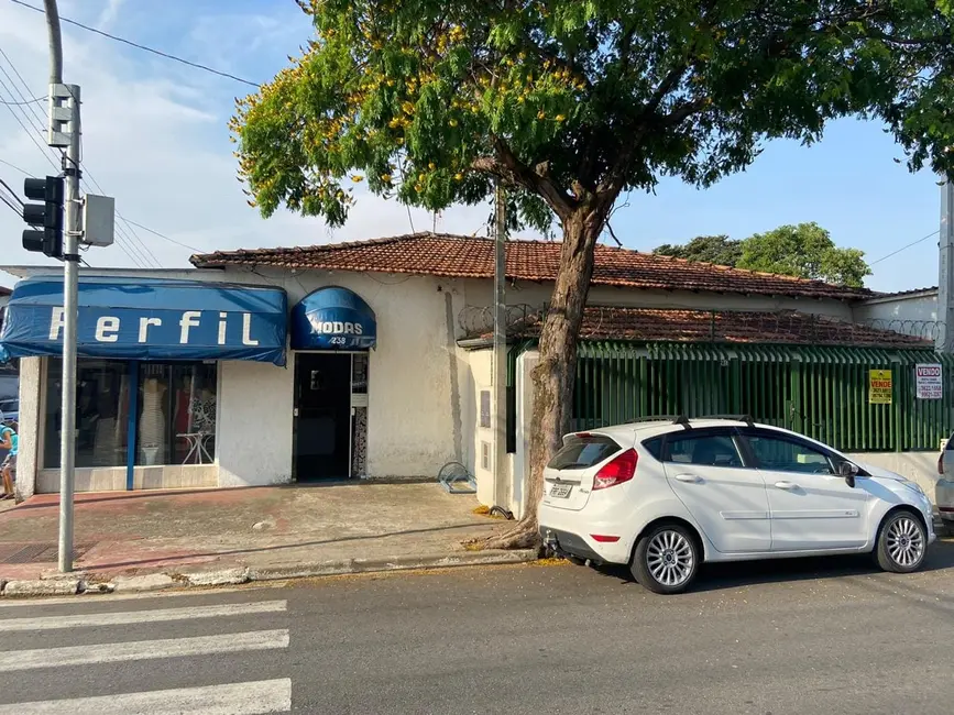 Foto 1 de Casa com 2 quartos à venda, 400m2 em Estiva, Taubate - SP