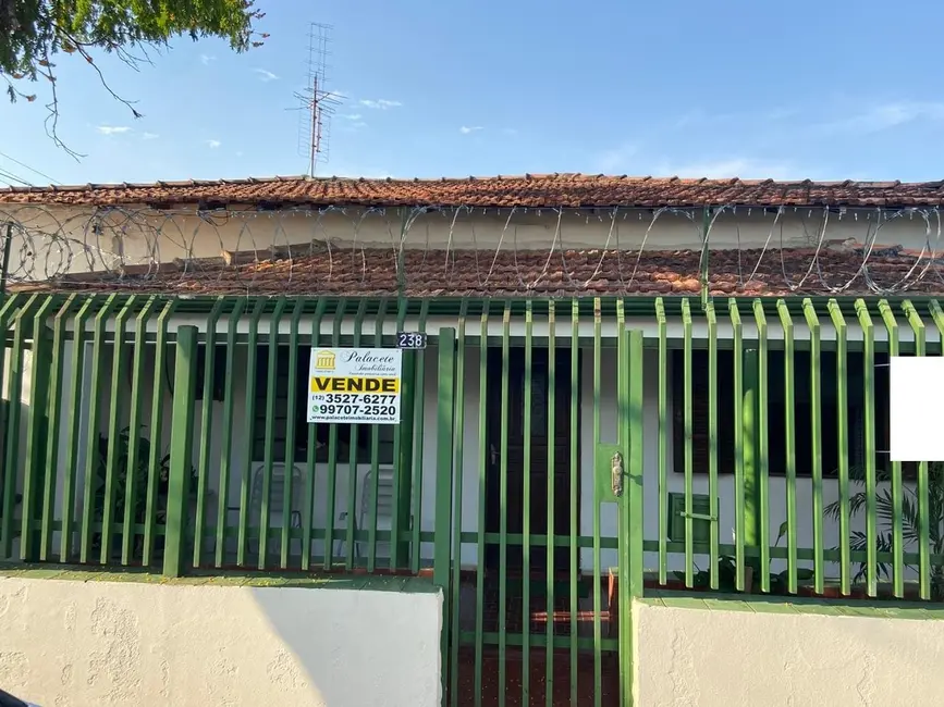 Foto 3 de Casa com 2 quartos à venda, 400m2 em Estiva, Taubate - SP