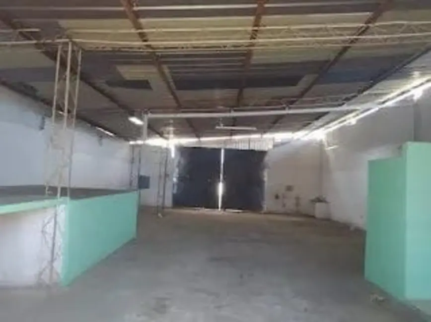 Armazém / Galpão para alugar, 243m2 em Jardim Continental, Taubate - SP - imagem 3 Foto 3 de Armazém / Galpão para alugar, 243m2 em Jardim Continental, Taubate - SP