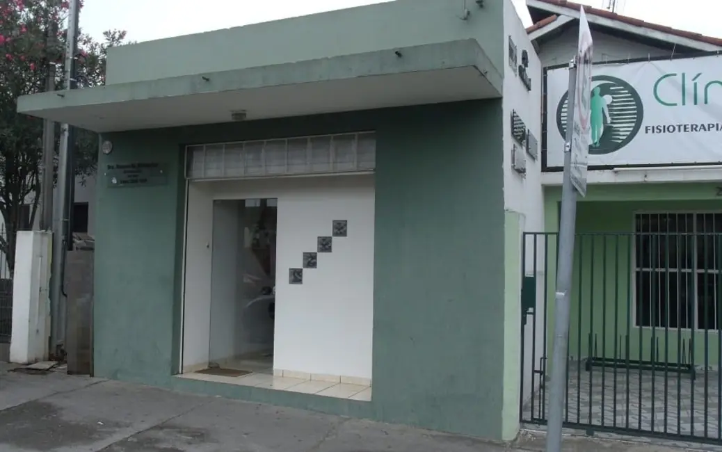 Foto 2 de Casa com 3 quartos à venda, 150m2 em Pindamonhangaba - SP