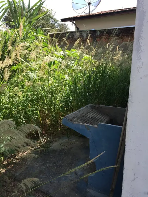 Foto 1 de Armazém / Galpão à venda, 300m2 em Pindamonhangaba - SP