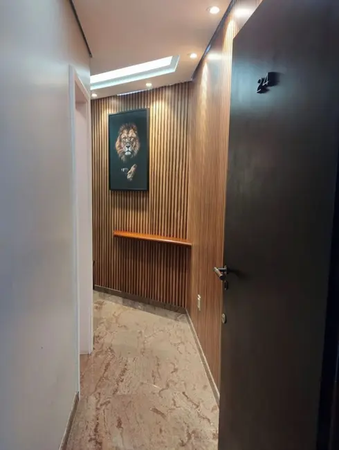 Foto 2 de Sala Comercial à venda em Centro, Taubate - SP
