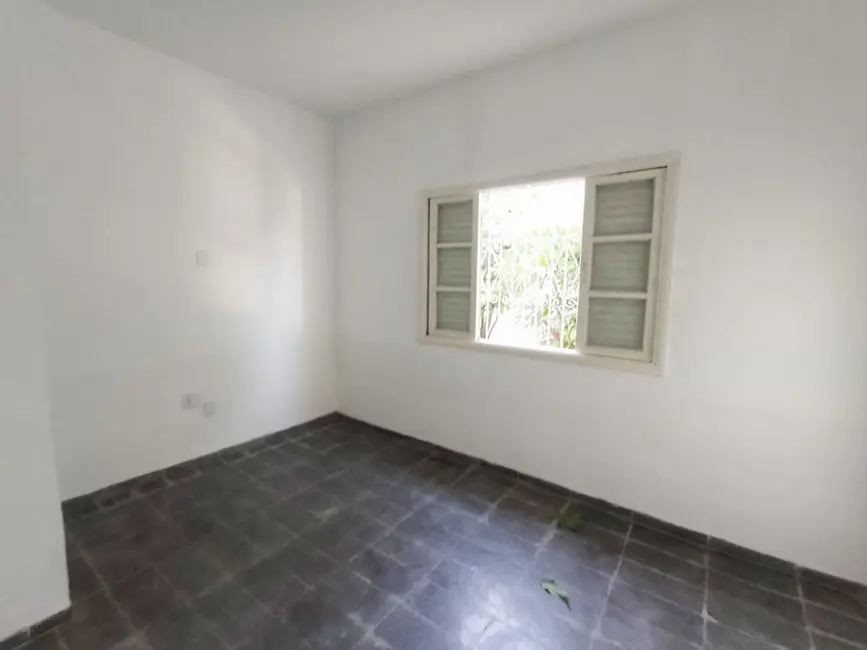 Foto 8 de Casa com 4 quartos para alugar em Vila São Geraldo, Taubate - SP