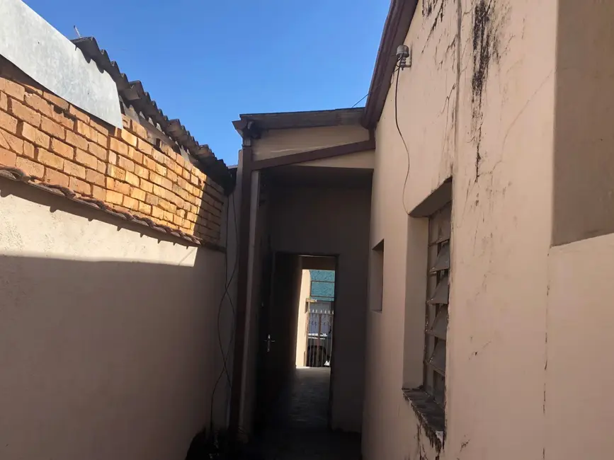 Foto 8 de Casa com 2 quartos à venda, 77m2 em Centro, Pindamonhangaba - SP
