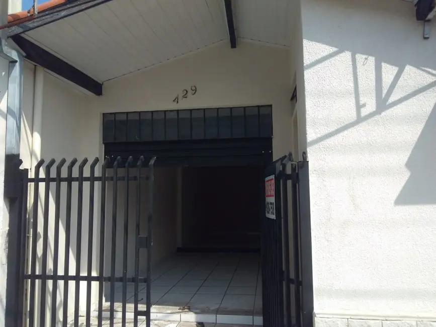 Foto 3 de Casa com 3 quartos à venda, 240m2 em Chácara do Visconde, Taubate - SP