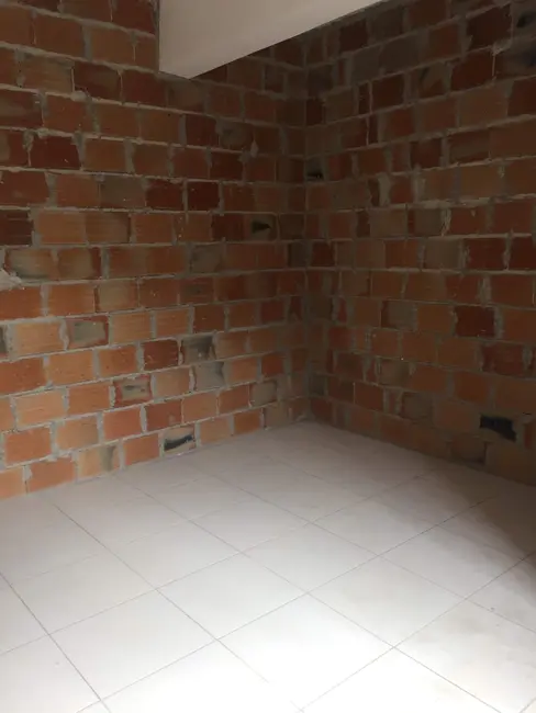 Sala Comercial para alugar, 20m2 em Centro, Pindamonhangaba - SP - imagem 2 Foto 2 de Sala Comercial para alugar, 20m2 em Centro, Pindamonhangaba - SP