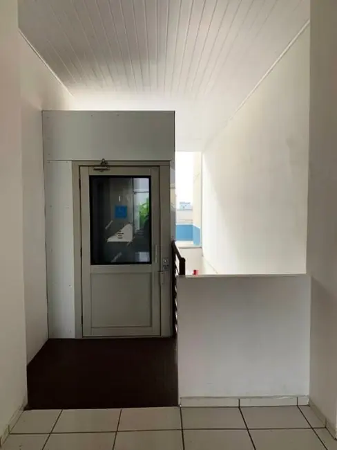 Foto 8 de Sala Comercial para alugar, 103m2 em São Benedito, Pindamonhangaba - SP