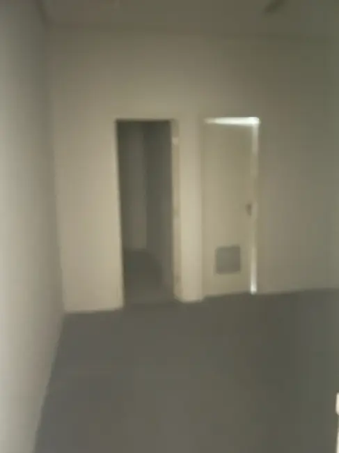 Foto 1 de Sala Comercial para alugar, 300m2 em Loteamento João Tamborindeguy Fernandes, Pindamonhangaba - SP