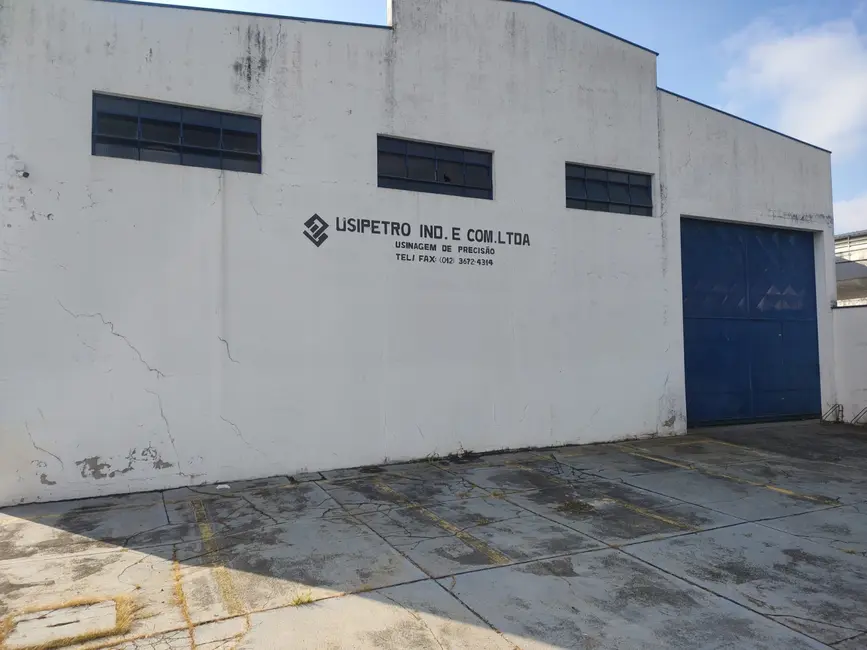 Foto 2 de Armazém / Galpão à venda, 570m2 em Tremembe - SP