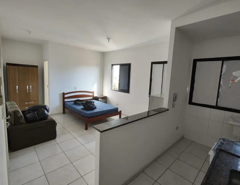 Foto 4 de Kitnet com 1 quarto à venda, 28m2 em Areão, Taubate - SP