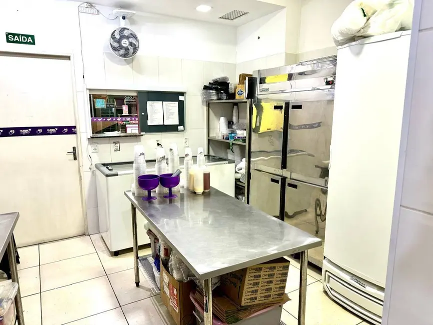 Loja à venda, 80m2 em Centro, Pindamonhangaba - SP - imagem 3 Foto 3 de Loja à venda, 80m2 em Centro, Pindamonhangaba - SP