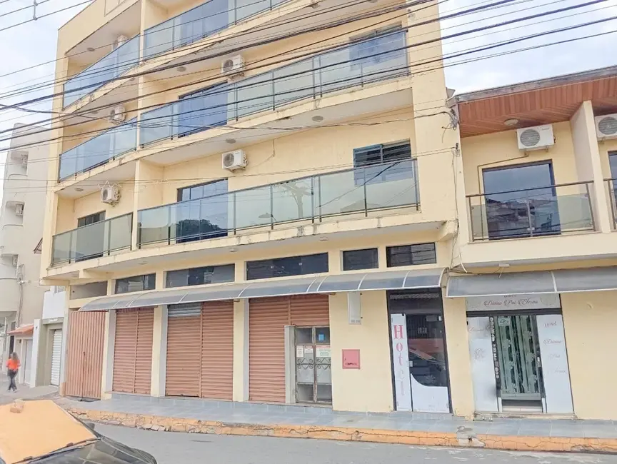 Pousada com 17 quartos à venda, 450m2 em Aparecida - SP - imagem 1 Foto 1 de Pousada com 17 quartos à venda, 450m2 em Aparecida - SP