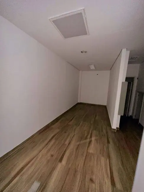 Foto 4 de Sala Comercial para alugar, 300m2 em Jardim das Nações, Taubate - SP