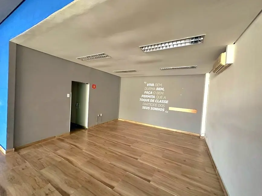 Foto 1 de Sala Comercial para alugar, 300m2 em Jardim das Nações, Taubate - SP