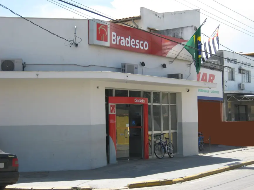 Foto 4 de Sala Comercial à venda e para alugar, 162m2 em Loteamento São Vicente de Paulo, Pindamonhangaba - SP