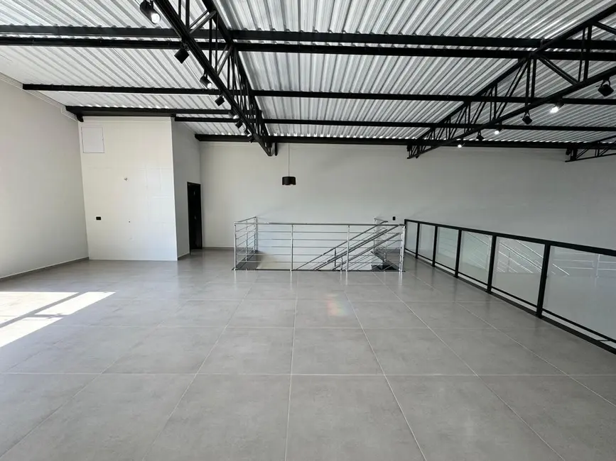 Foto 2 de Sala Comercial para alugar, 397m2 em Independência, Taubate - SP
