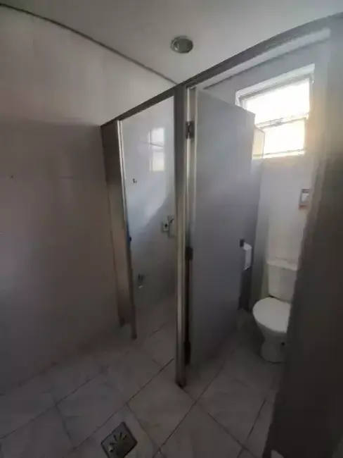 Sala Comercial para alugar, 360m2 em Pedregulho, Guaratingueta - SP - imagem 4 Foto 4 de Sala Comercial para alugar, 360m2 em Pedregulho, Guaratingueta - SP