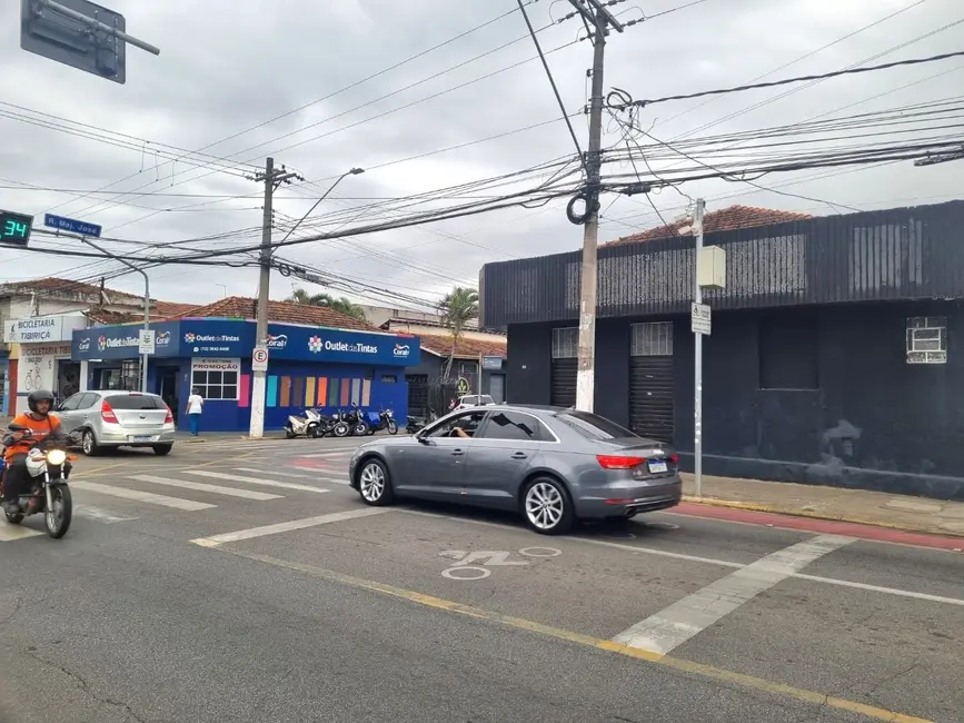 Foto 1 de Sala Comercial à venda e para alugar, 145m2 em Centro, Pindamonhangaba - SP