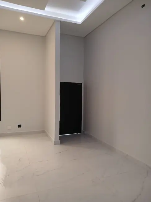 Foto 8 de Sala Comercial com 3 quartos à venda, 170m2 em Tremembe - SP