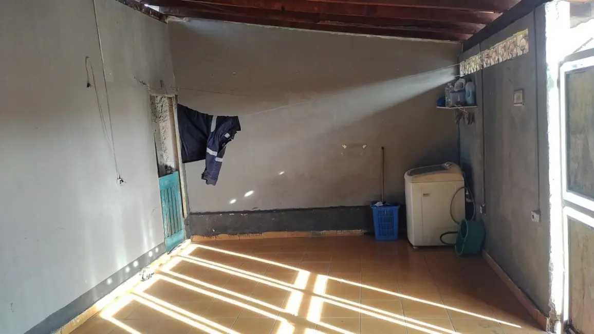 Foto 3 de Sala Comercial com 3 quartos à venda, 70m2 em Castolira, Pindamonhangaba - SP