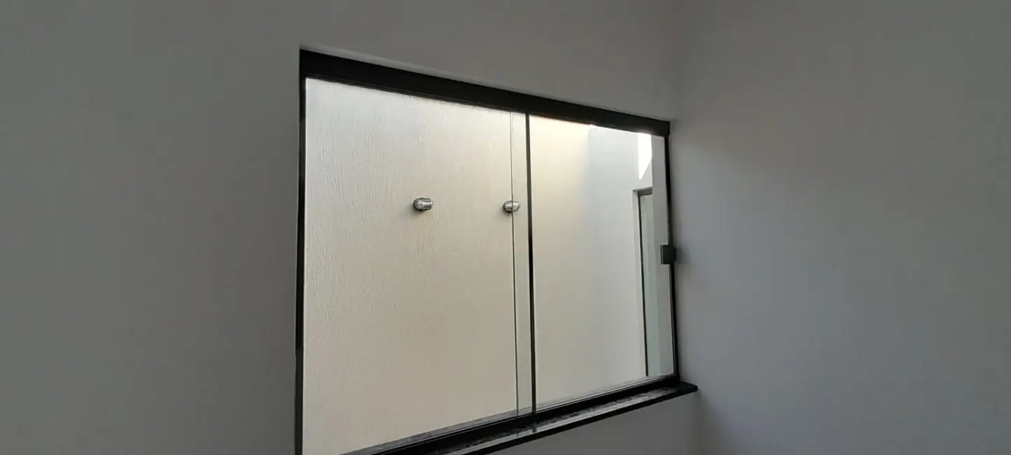 Foto 1 de Sala Comercial com 2 quartos à venda, 75m2 em Areão, Taubate - SP