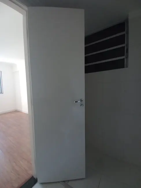 Foto 1 de Sala Comercial com 3 quartos à venda, 73m2 em Parque Senhor do Bonfim, Taubate - SP